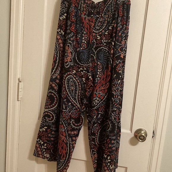 Jessica Simpson patterned pants - Picture 5 of 5